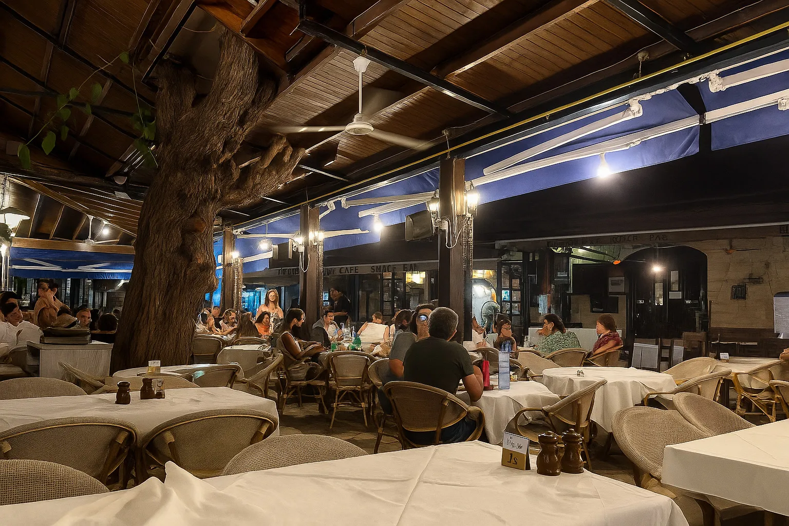 Chix Chox restaurant in Polis